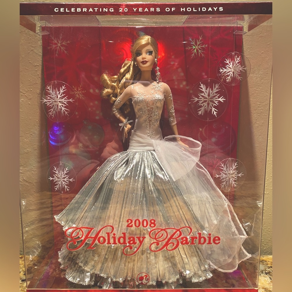 Holiday Barbie 2008
CHRISTMAS
CAROL